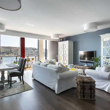 St Angelo Mansions 3bdr Flat With Seaview Апартаменты *